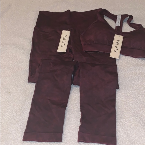 Women’s Activewear set - Picture 1 of 3